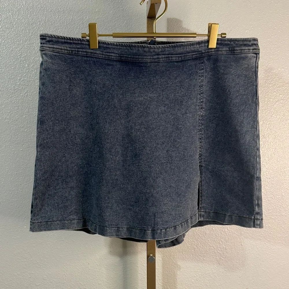 Classic Blue Denim Mini Skort - size 1X
